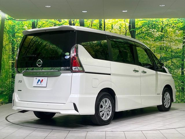 SERENA  S-HYBRID 4WD