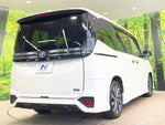 VOXY HYBRID