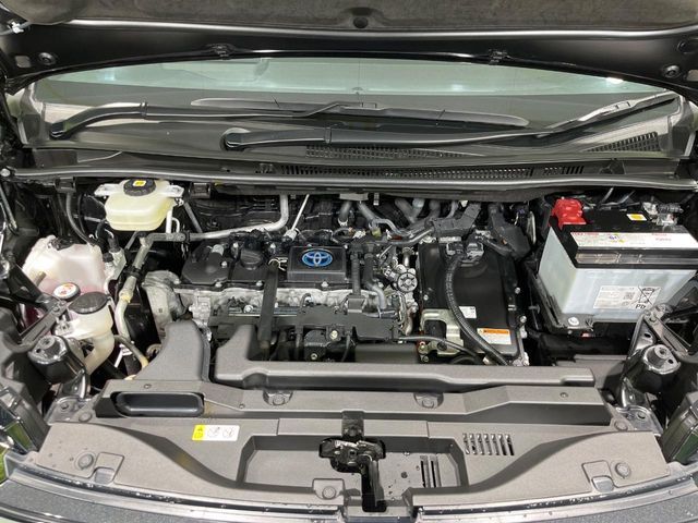 VOXY HYBRID 4WD