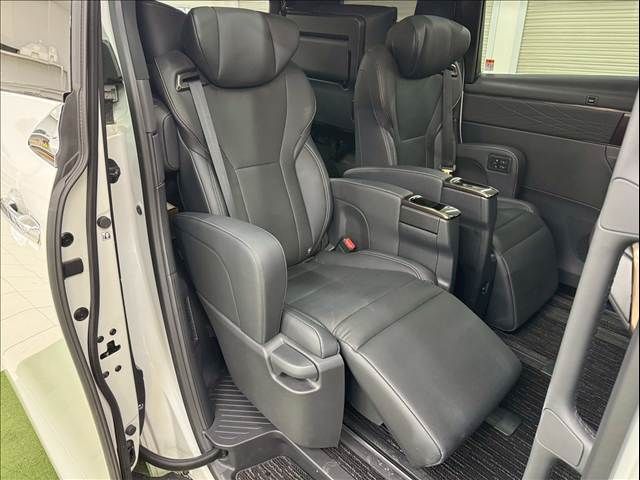 ALPHARD hybrid