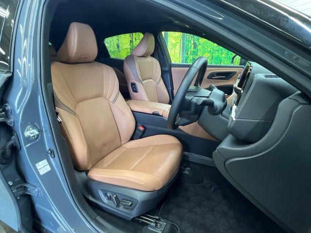 CROWN SPORT