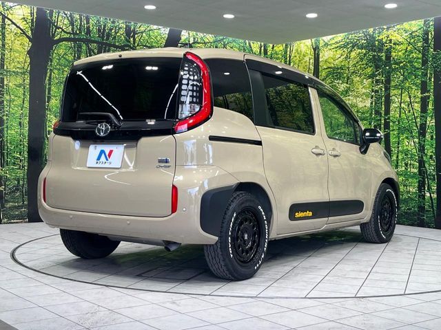 SIENTA HYBRID