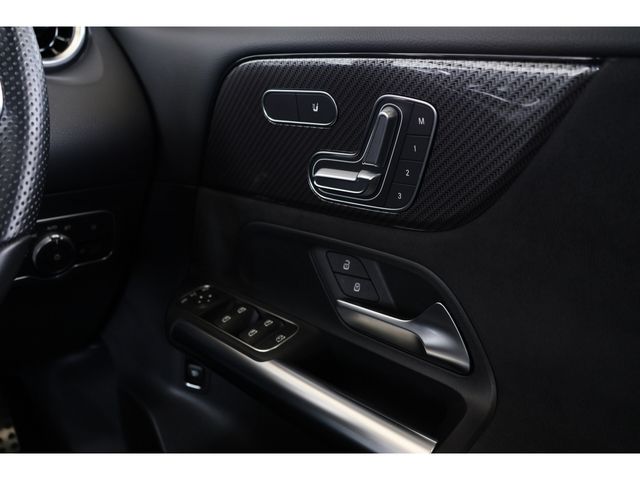 MERCEDES BENZ B class
