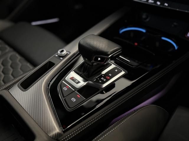 AUDI RS4 AVANT