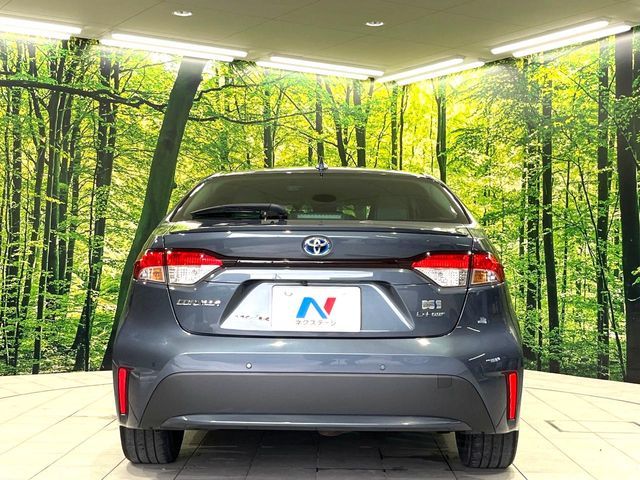 COROLLA sedan HYBRID 4WD