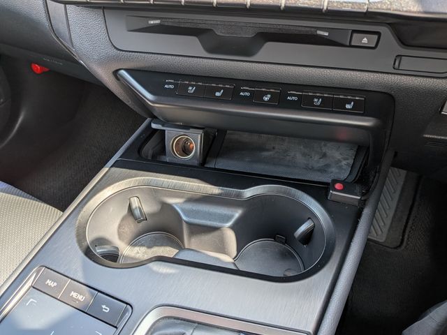 LEXUS UX200