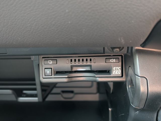 LEXUS UX200