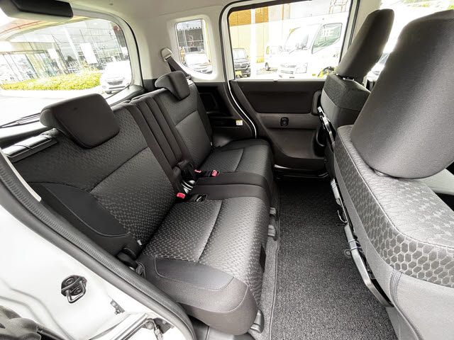 DELICA D:2 CUSTOM 2WD