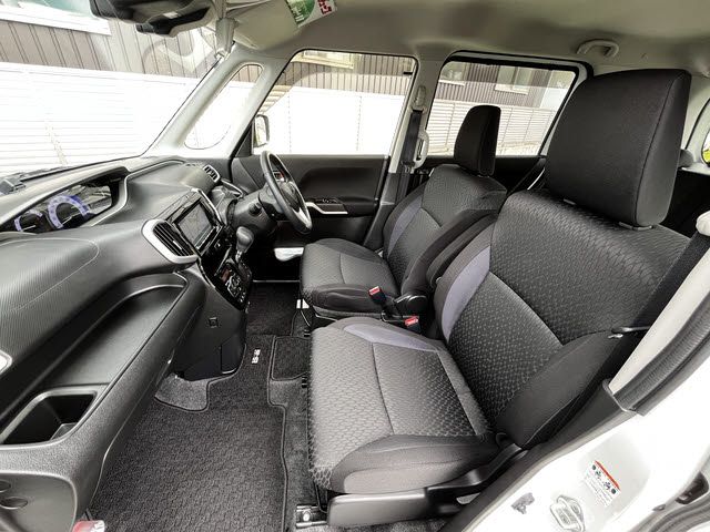 DELICA D:2 CUSTOM 2WD