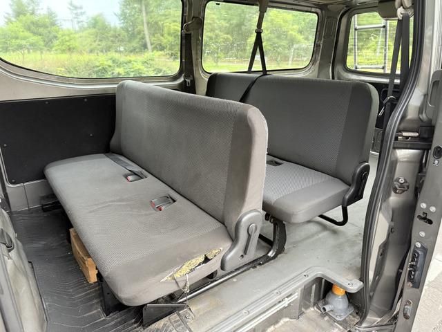 NV350 CARAVAN 4WD