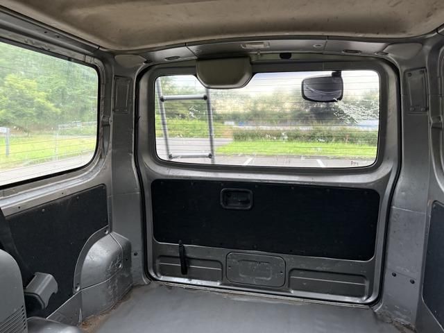 NV350 CARAVAN 4WD