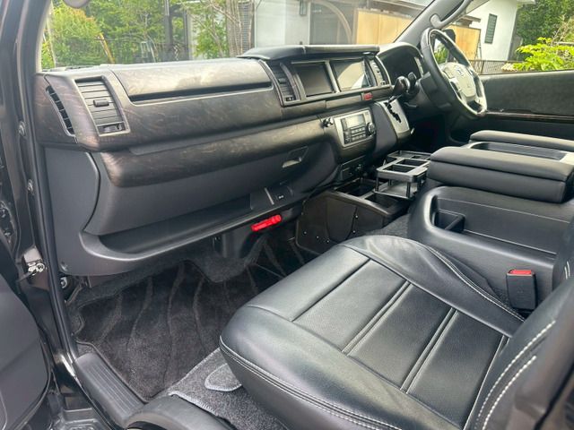 HIACE wagon