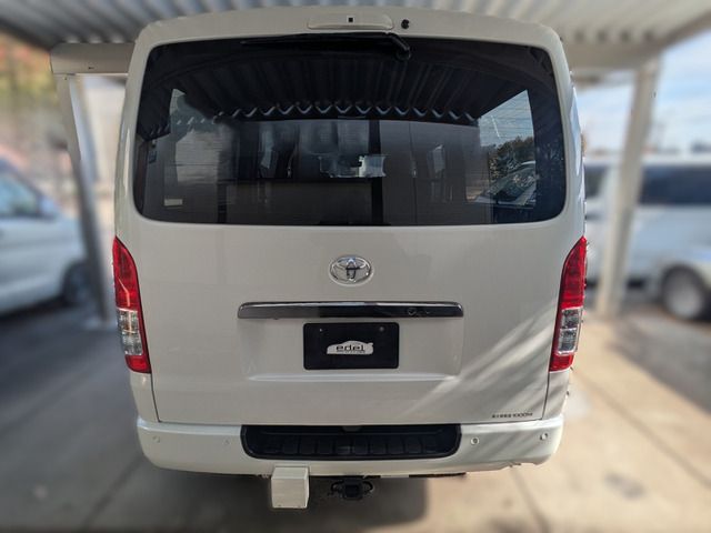 HIACE van 4WD
