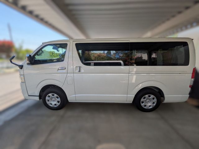 HIACE van 4WD