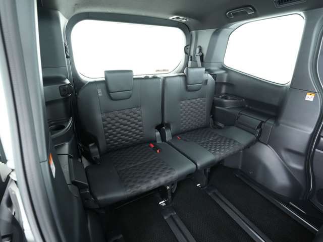VOXY HYBRID 4WD