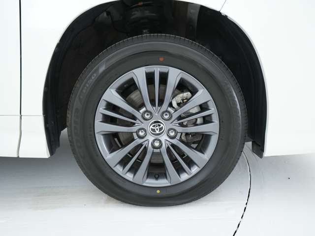 VOXY HYBRID 4WD