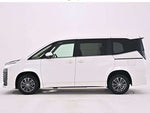 VOXY HYBRID 4WD