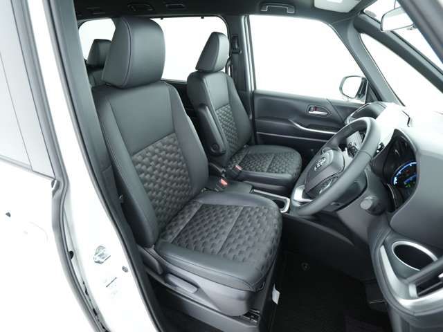 VOXY HYBRID 4WD
