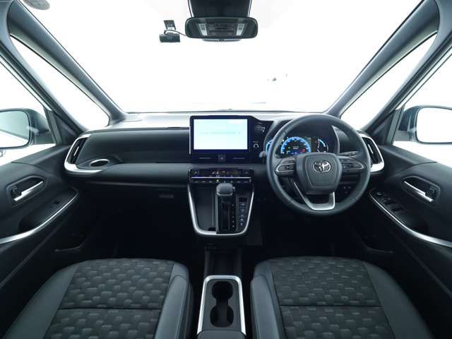 VOXY HYBRID 4WD