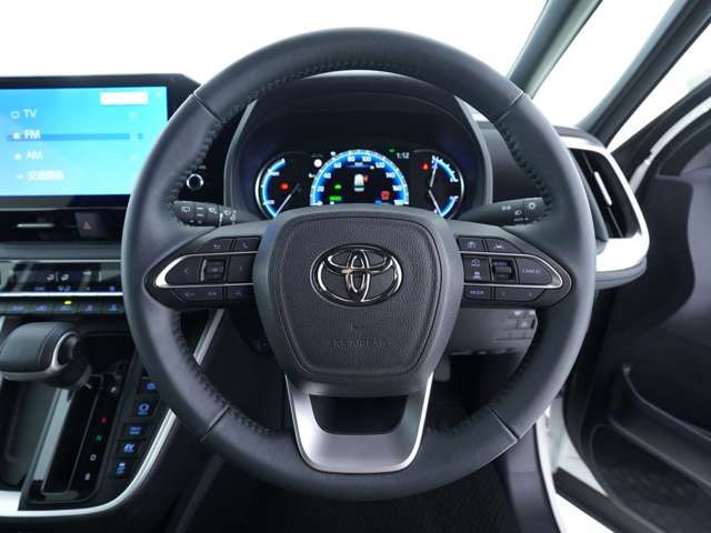 VOXY HYBRID 4WD