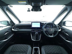 VOXY HYBRID 4WD
