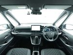 VOXY HYBRID 4WD