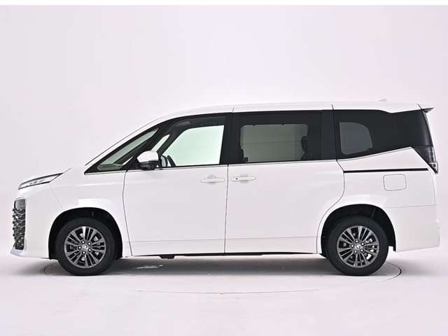 VOXY HYBRID 4WD