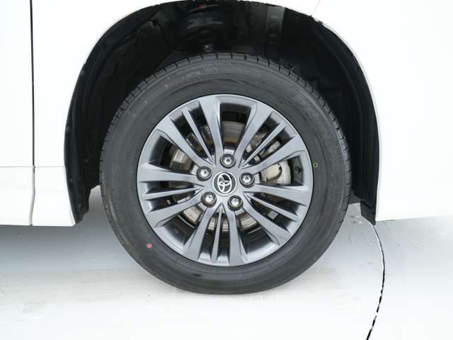 VOXY HYBRID 4WD