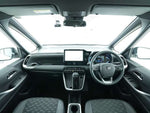 VOXY HYBRID 4WD