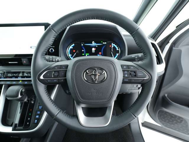 VOXY HYBRID 4WD