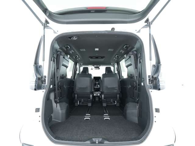 VOXY HYBRID 4WD