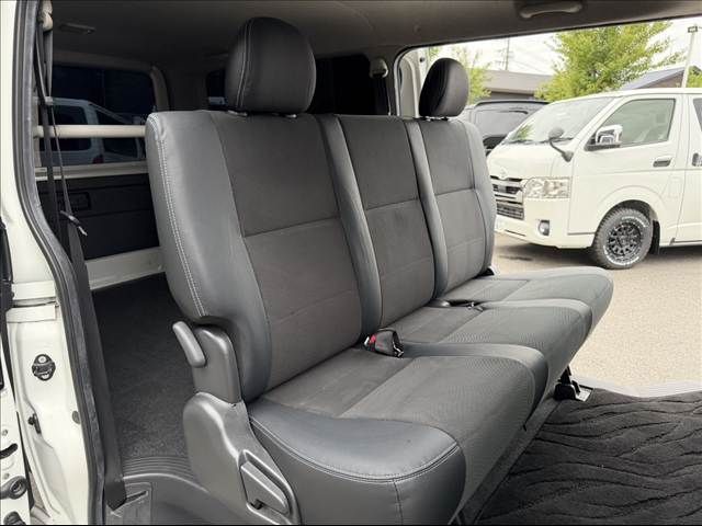 HIACE van 2WD