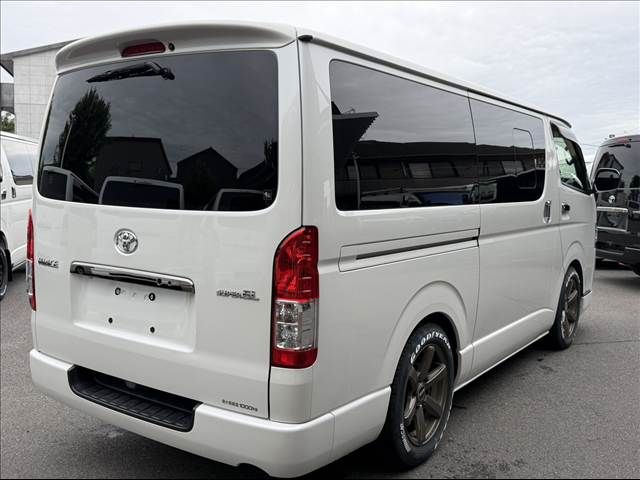 HIACE van 2WD