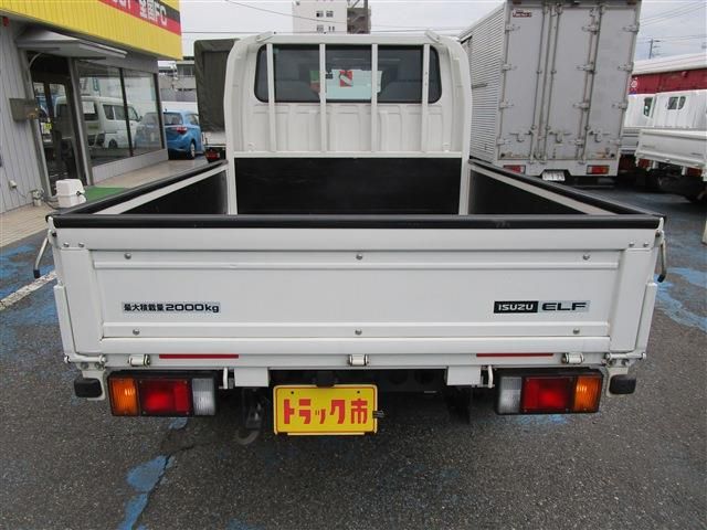 エルフ