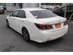 CROWN sedan