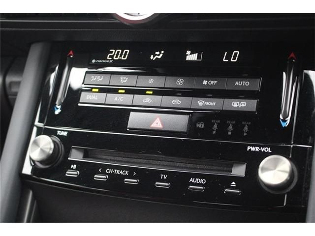 LEXUS IS300h