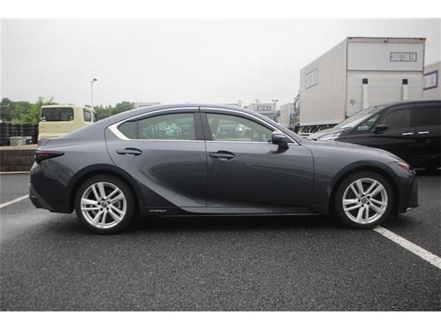 LEXUS IS300h