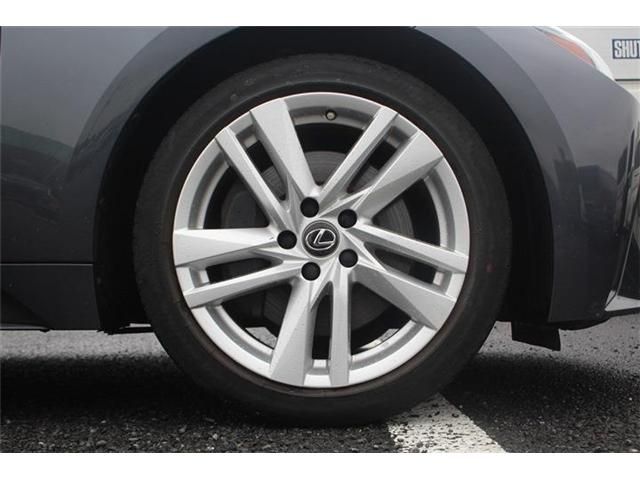 LEXUS IS300h