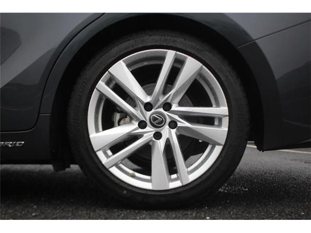 LEXUS IS300h