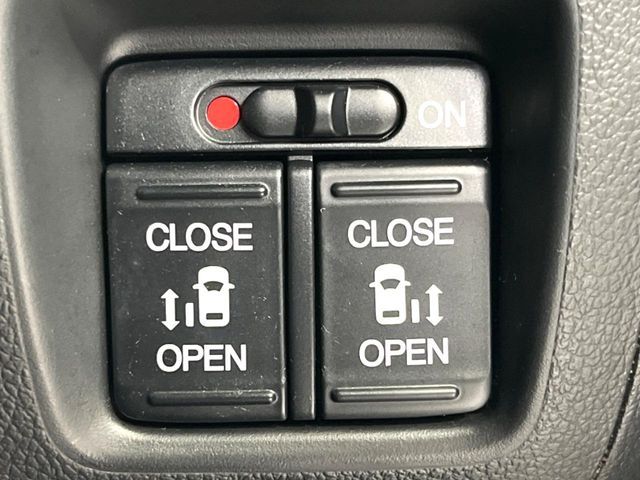 N BOX