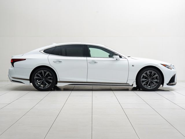 LEXUS LS500 4WD