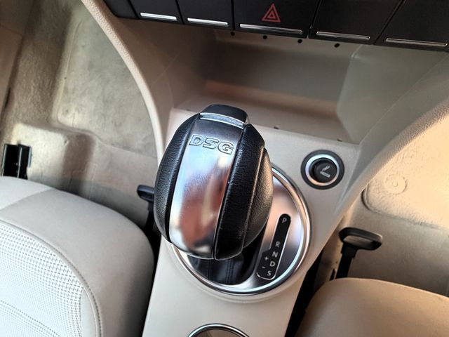 VOLKSWAGEN The BEETLE