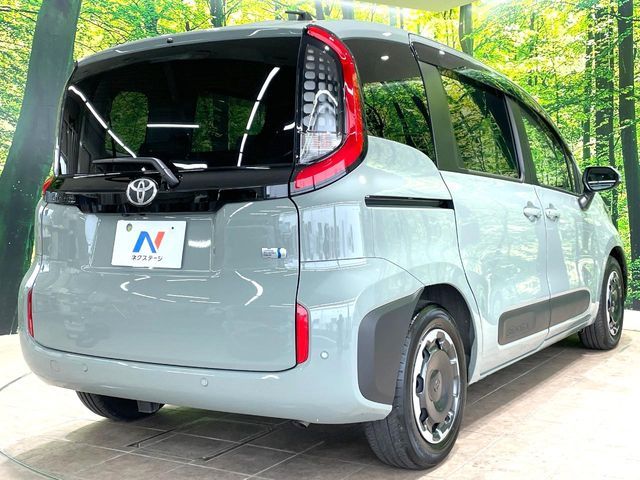 SIENTA HYBRID