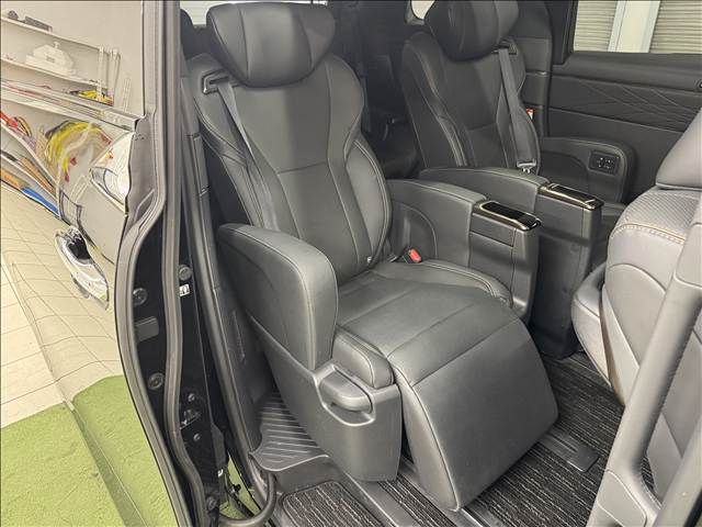 ALPHARD hybrid