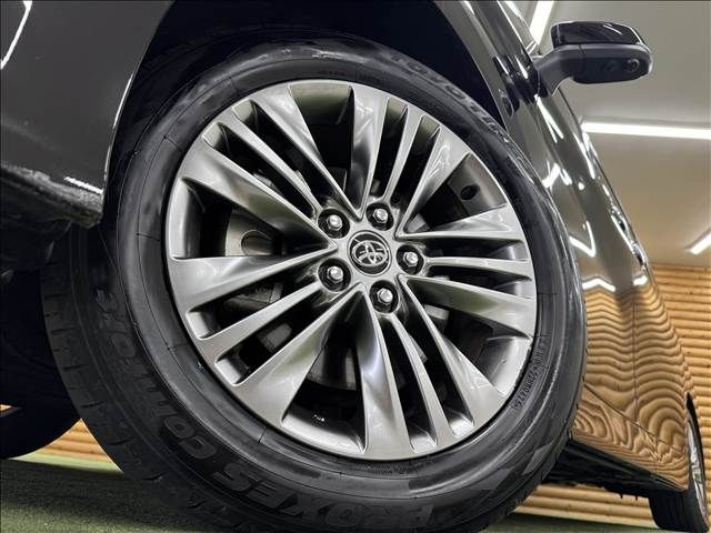 ALPHARD hybrid