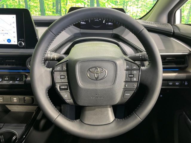 PRIUS 4WD