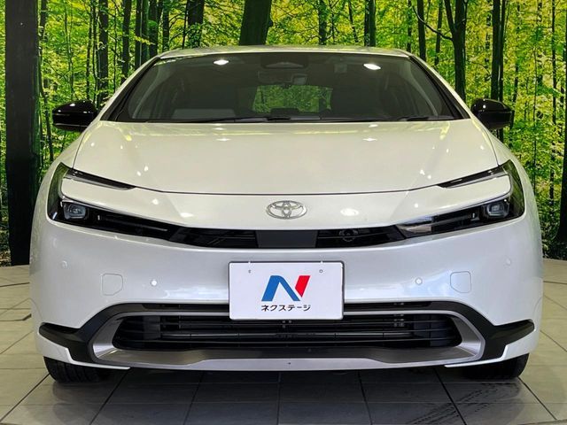 PRIUS 4WD