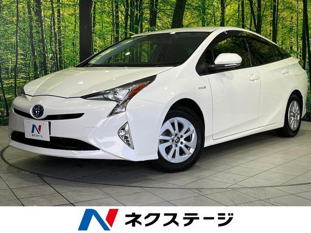 PRIUS 4WD