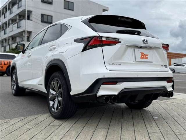 LEXUS NX300h AWD
