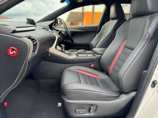 LEXUS NX300h AWD